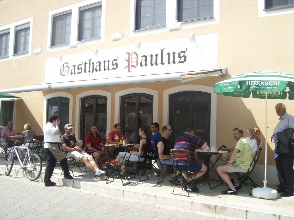 Gasthaus Paulus Hotel Нойщат ан дер Донау Екстериор снимка